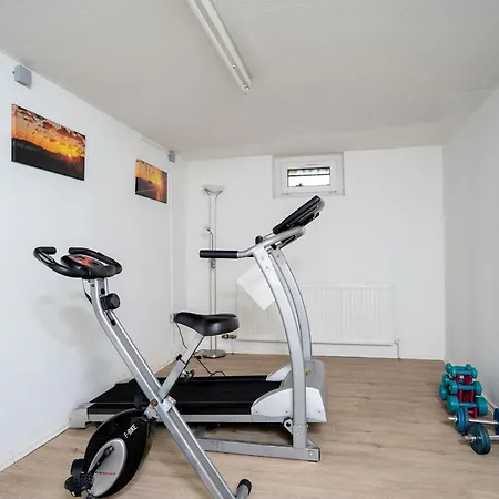 Solaris 6 Mit Balkon, Gemeinschaftssauna Und Grillplatz * 格洛米茨
